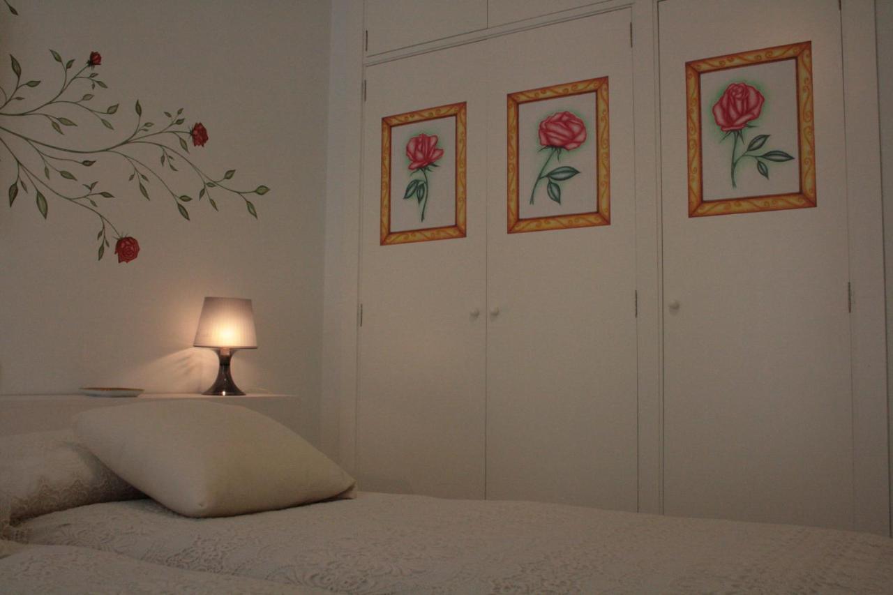 Apartamentos La Casa Pintada Caces المظهر الخارجي الصورة